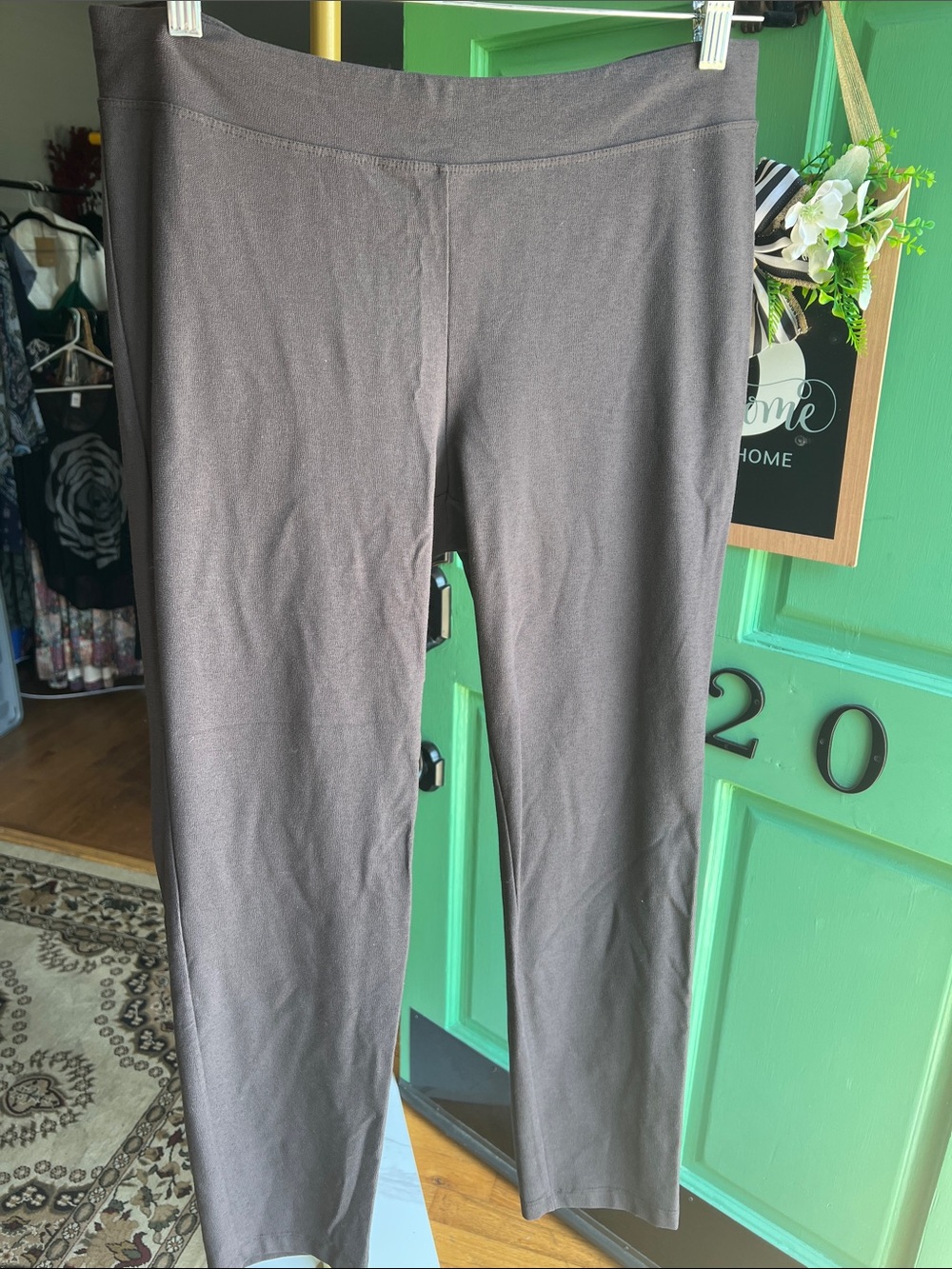 Eileen Fisher Slim Ankle Pant in Deep Brown🫶🏼 size Medium